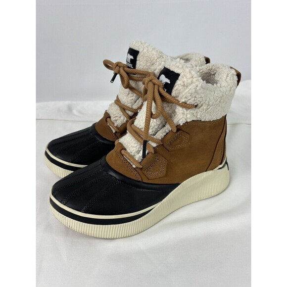 Sorel Out N About III Classic Winter Duck Boots Tan Suede Black Rubber 6.5 - Picture 9 of 9